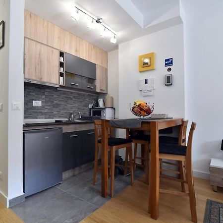 Апартаменти Tayson Square Dorcol New Location Free Garage Белград Екстер'єр фото
